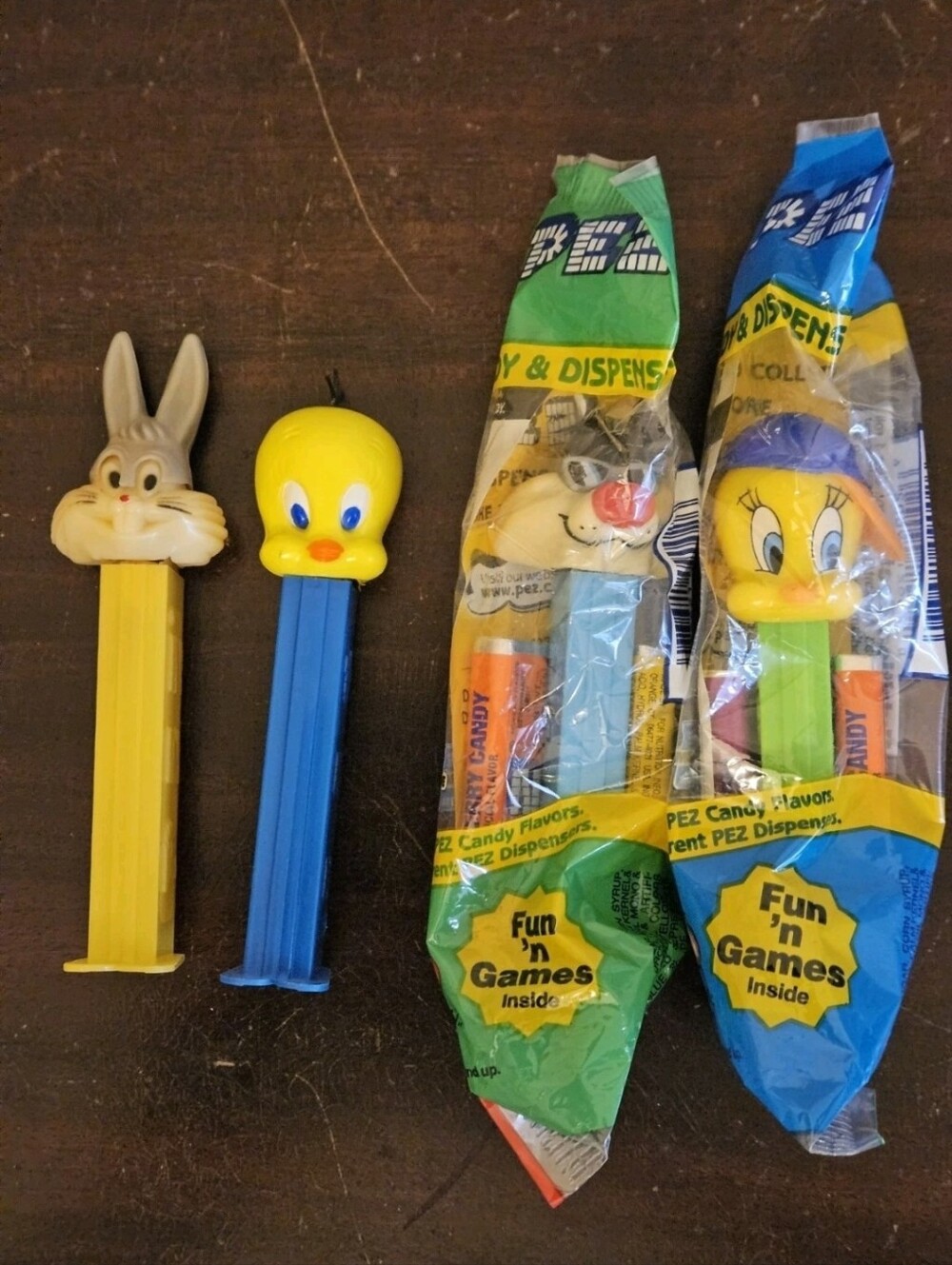 1990s Pez Dispenser Sealed Lot Of 4 Looney Tunes Bugs Bunny, Sylvester, Tweety
